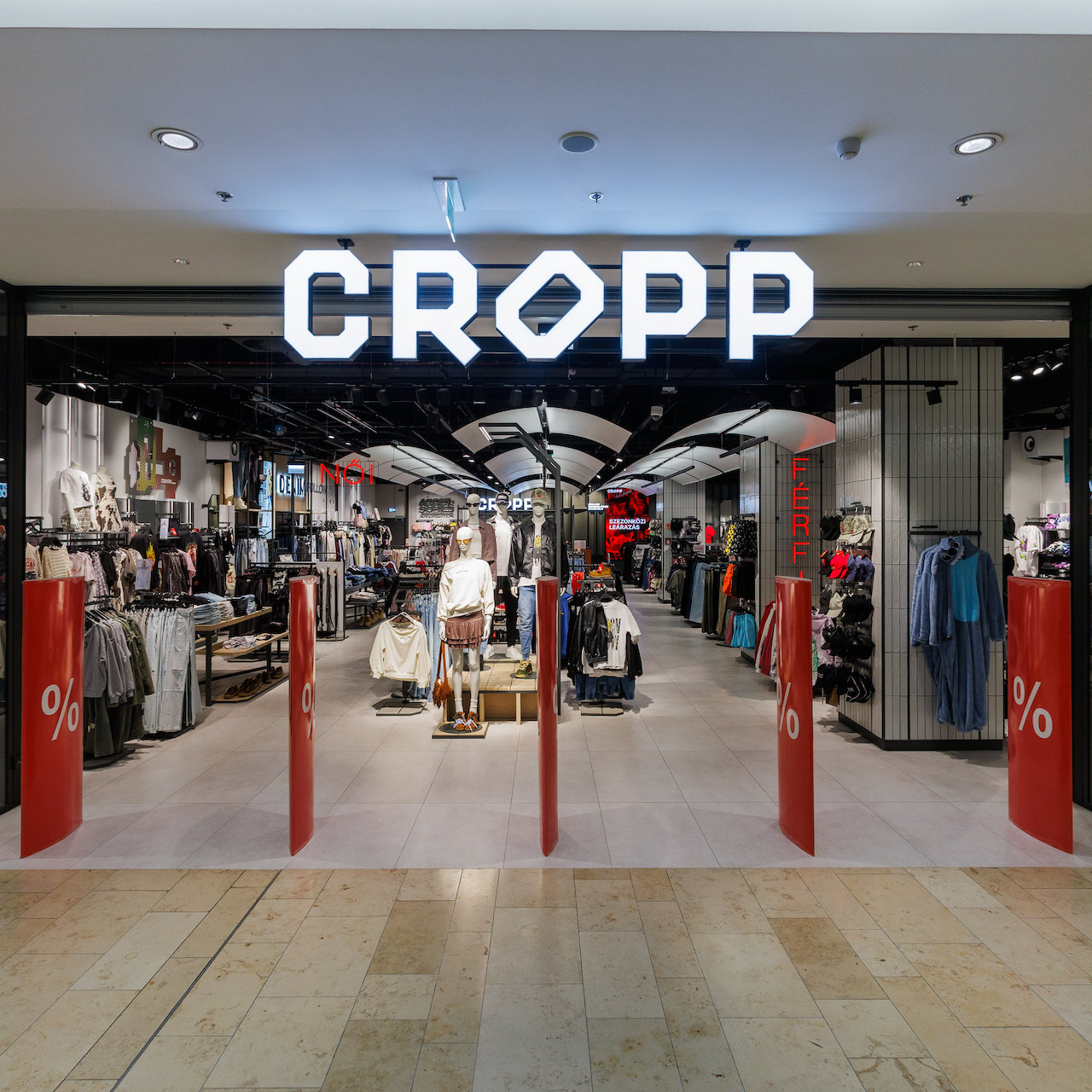 Recenzja Cropp: Dogłębna analiza stylu, jakości i przystępności cenowej